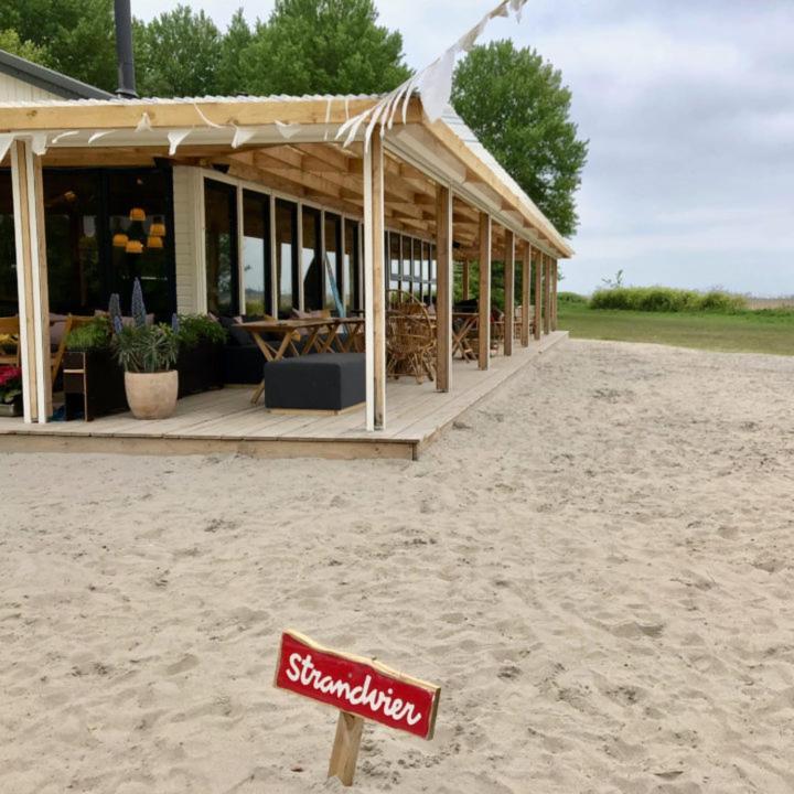 Waterland Suite 莫尼肯达姆 外观 照片
